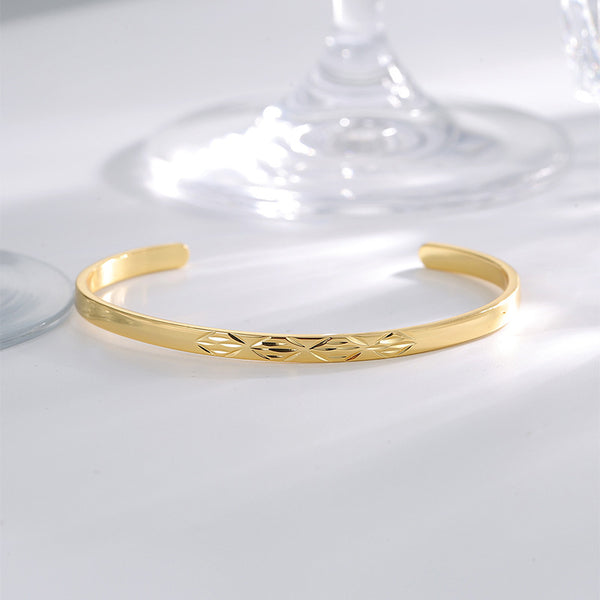 Carven Design Pattern Bracelet Minimalist Luxury for Every Look